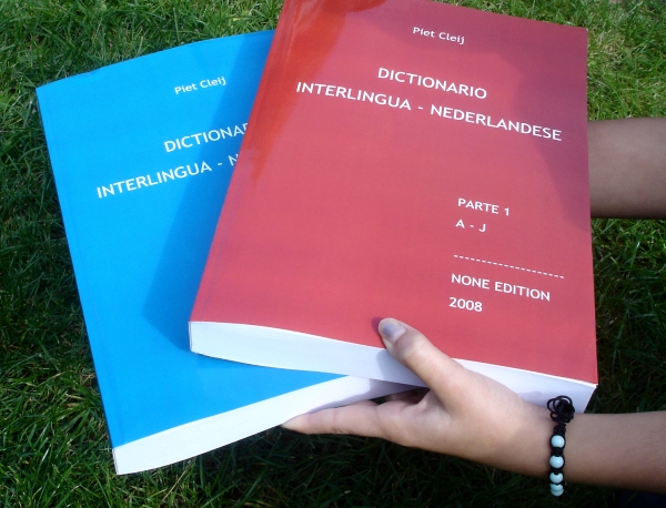 Dictionario interlingua-nederlandese